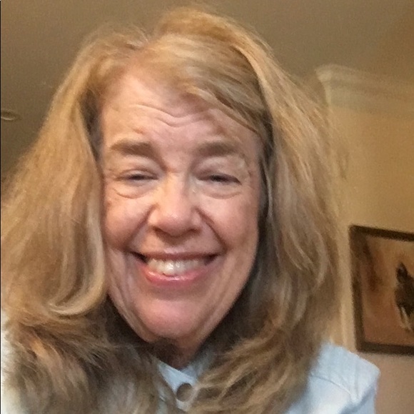 Meet your Posher, Deborah - Picture 1 of 1